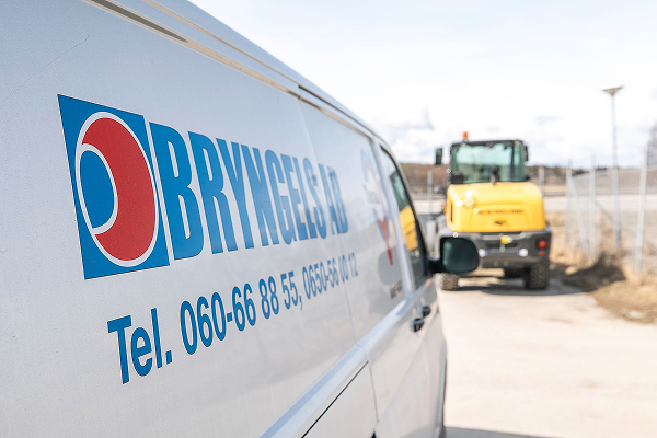 borra_bergvarme_kramfors_bryngels Bryngels firmabil på uppdrag i Kramfors – redo att installera bergvärme med lokalt anpassad teknik och pålitlig service.